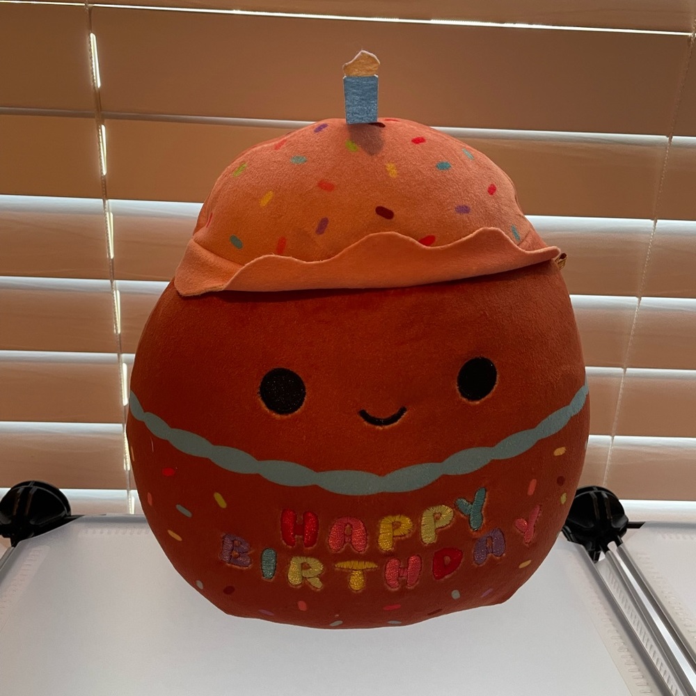 8” happy birthday cupcake squishmallow